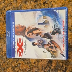 Blu-ray + dvd +digital HD vin diesel xxx. Return of Xander cage